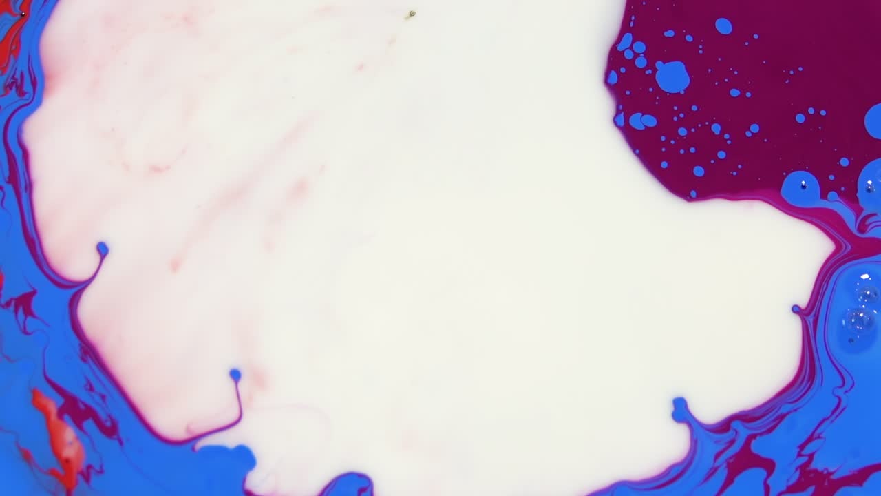 arte líquido abstracto con colores giratorios