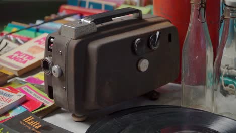 vintage sekonik 80j auto projector, close up view