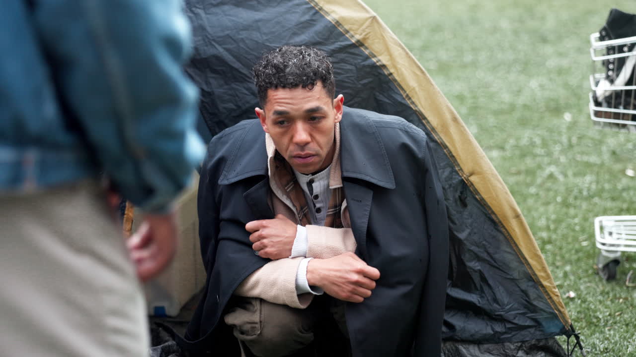 노숙자를 돕는 것