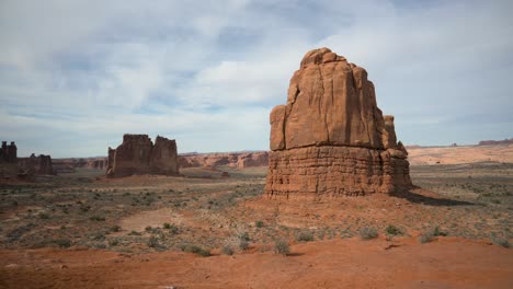 La-Sal-Mountain-viewpoint-overlooking-Courthouse-Towers-and-Park-Avenue-at-Arches-National-Park,-static