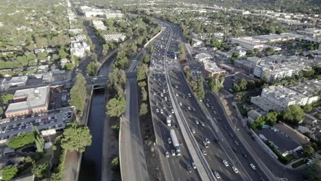 Beschäftigt-Hollywood-Autobahn-Los-Angeles,-Antenne