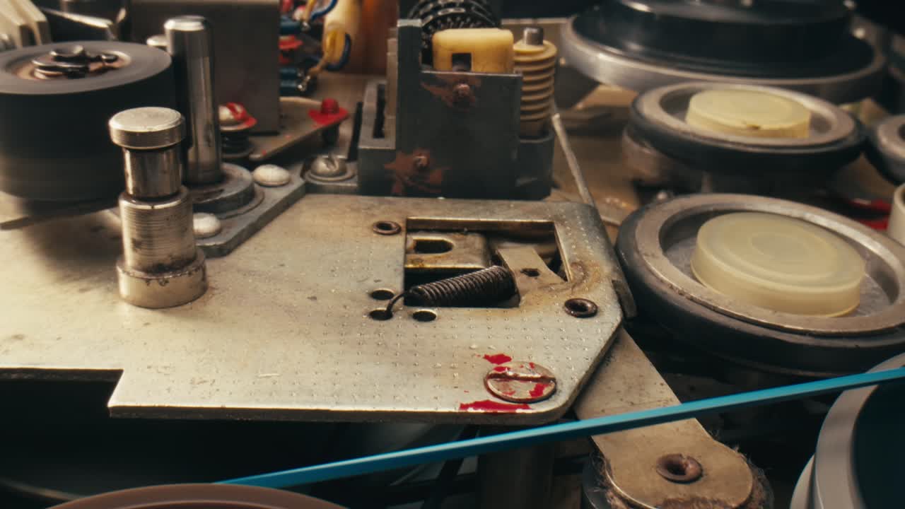 빈티지 릴-투-릴 테이프 레코더 메커니즘