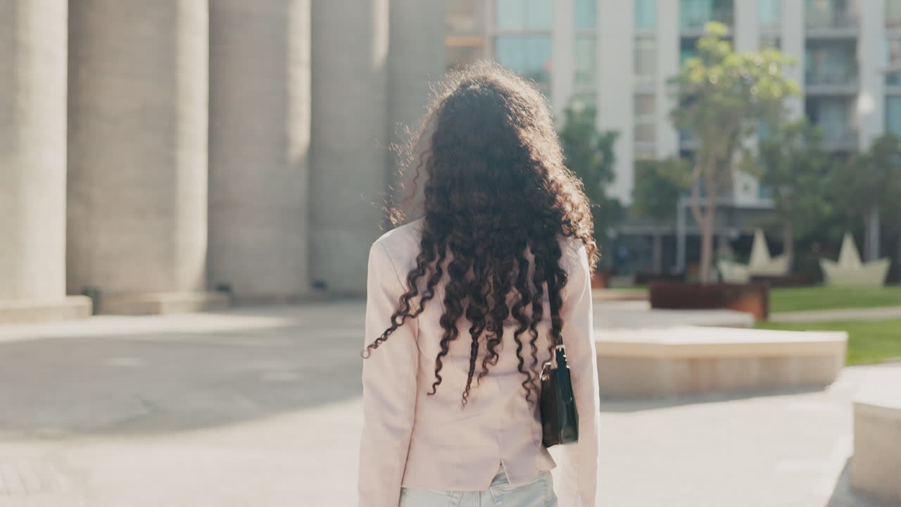 다시, 출퇴근과 도시에서 비즈니스 여성