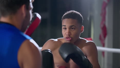 sesión de entrenamiento de boxeo
