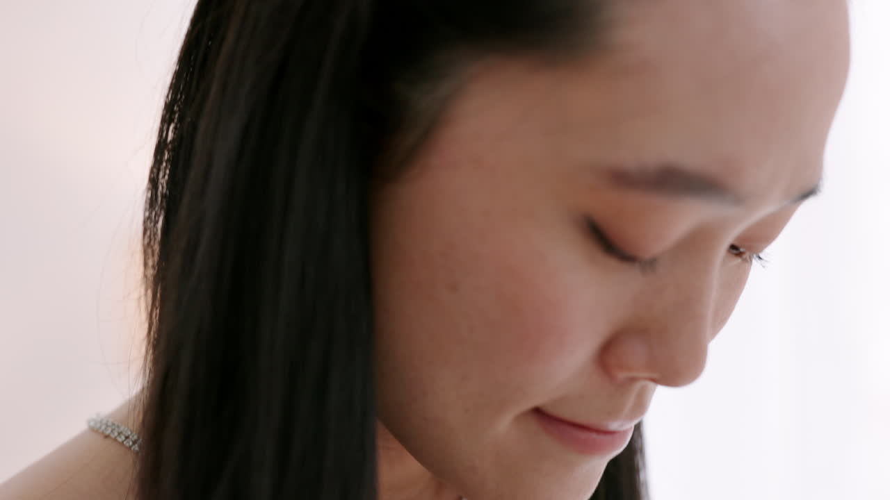 불안, 긴장 및 걱정 아시아 신부 하루