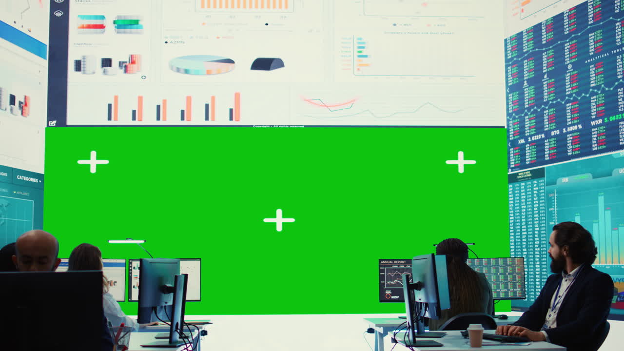 통신 컨트롤 에서 일하는 비즈니스 파트너