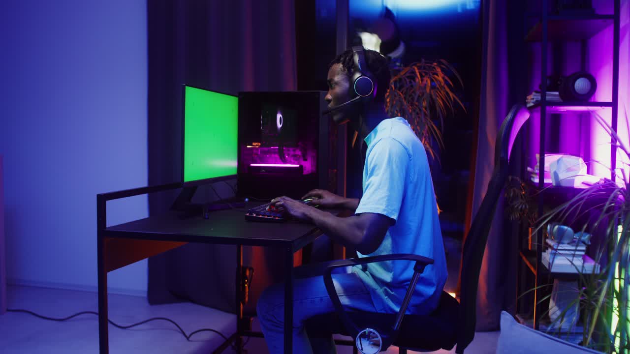 jugador jugando juegos de computadora