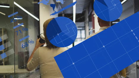 animación del procesamiento de datos financieros sobre diversas personas de negocios en la oficina