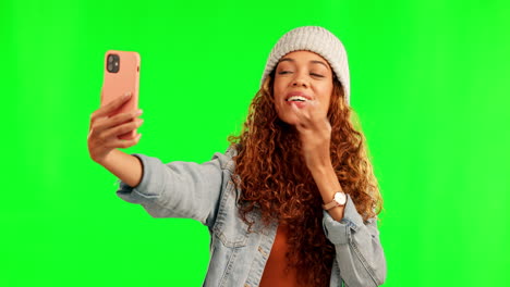 Happy-woman,-face-and-peace-sign-for-selfie