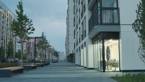 complejo de apartamentos modernos con salón de belleza