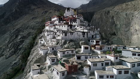 aerial-perspective,-front-facing-view-of-an-isolated,-ancient-buddhist-monastery