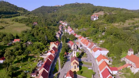 Pequeño-Pueblo-De-Srebna-Gora-En-Polonia