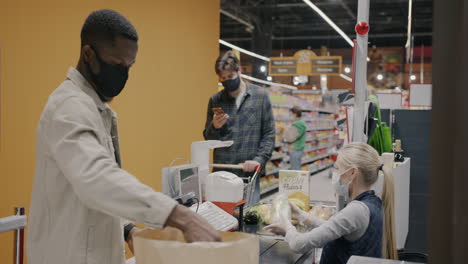 grocery shopping experience during pandemic
