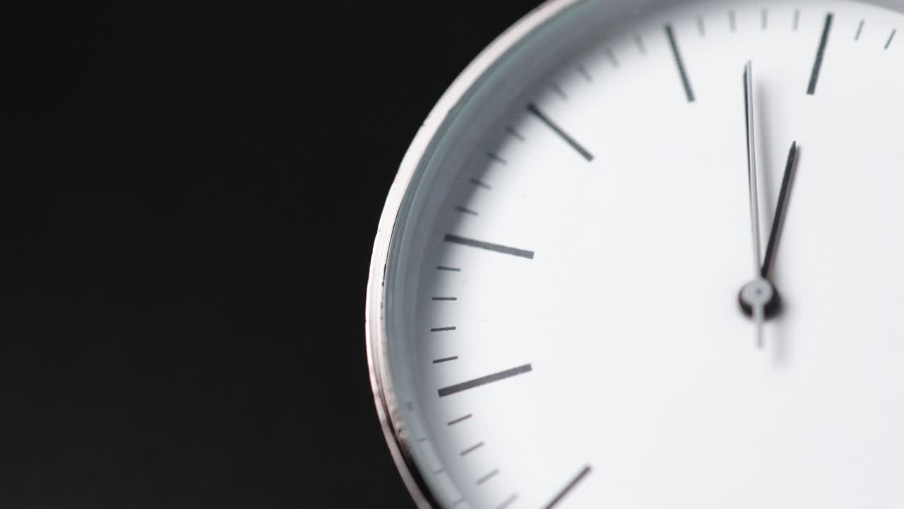 orologio da braccio analogico bianco