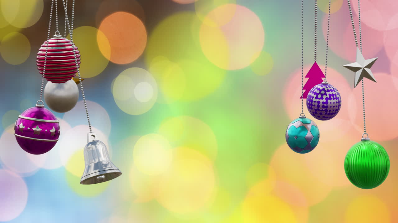 크리스마스 요정 빛 배경 위의 크리스마스 볼의 애니메이션