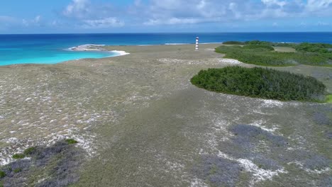 las rocas, el mar caribe