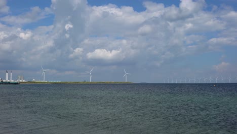 Molinos-De-Viento-Para-La-Producción-De-Energía-Eléctrica.