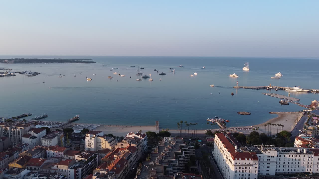 Vista aérea de Cannes, Francia