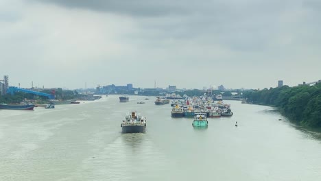 río surma en la india