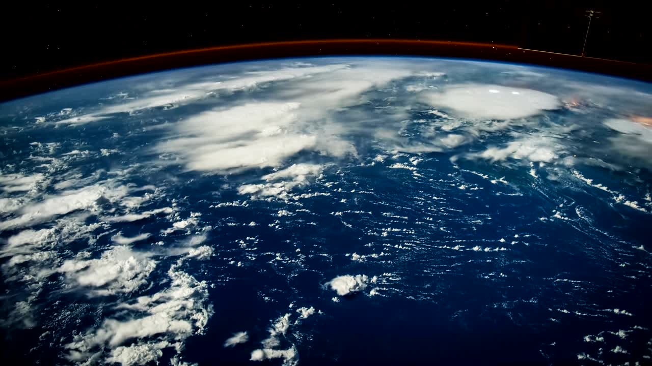 красивая планета земля, наблюдаемая из космоса. nasa time lapse shooting earth from space. элементы этого видео предоставлены nasa.