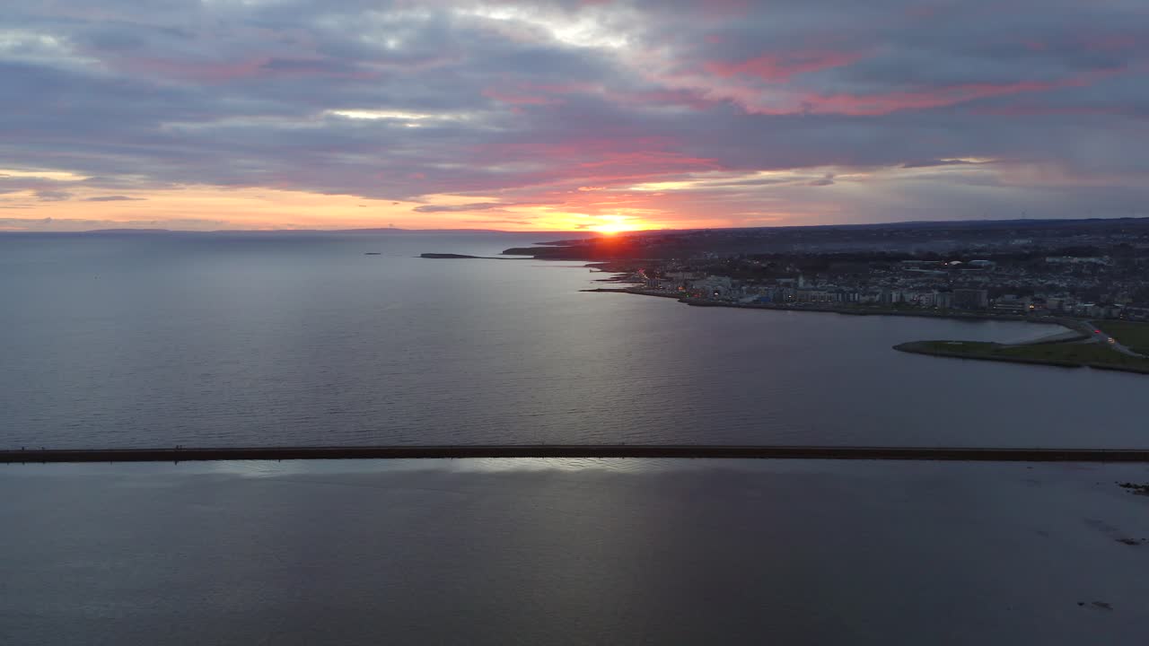 머튼 아일랜드(mutton island) 둑길에서 폐수 처리장으로 가는 길