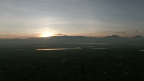sunrise over mexico city, volcanoes popocatepelt e iztlaccihuatl, lake texcoco, mexico tenochtitlan 4