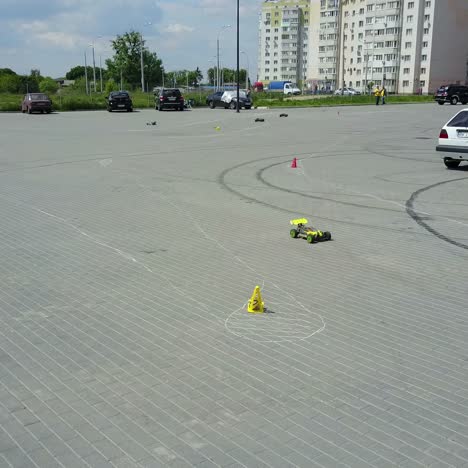 coche de carreras controlado por radio