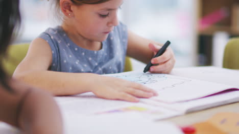 Solo-Un-Poco-Más-De-Lo-Que-Mi-Obra-Maestra-Está-Hecha