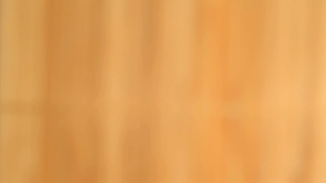 un montón de guijarros negros girando