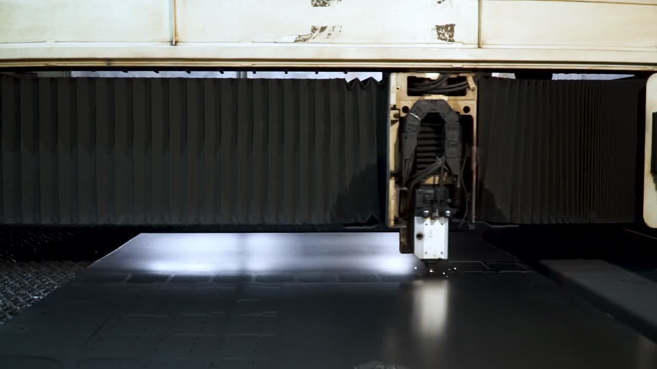 recorte por láser de láminas metálicas