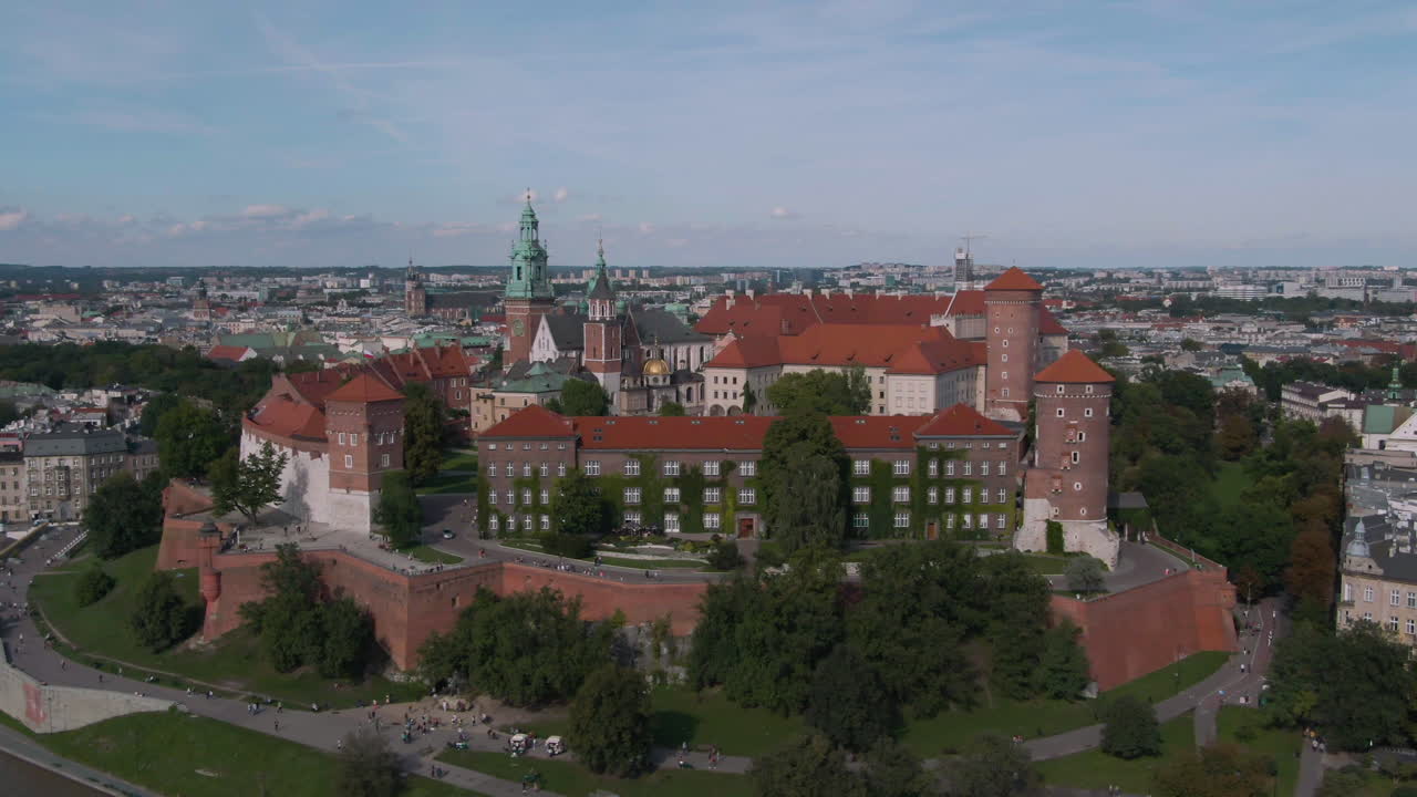 폴란드 크라쿠프에 있는 바벨 성의 공중 영상