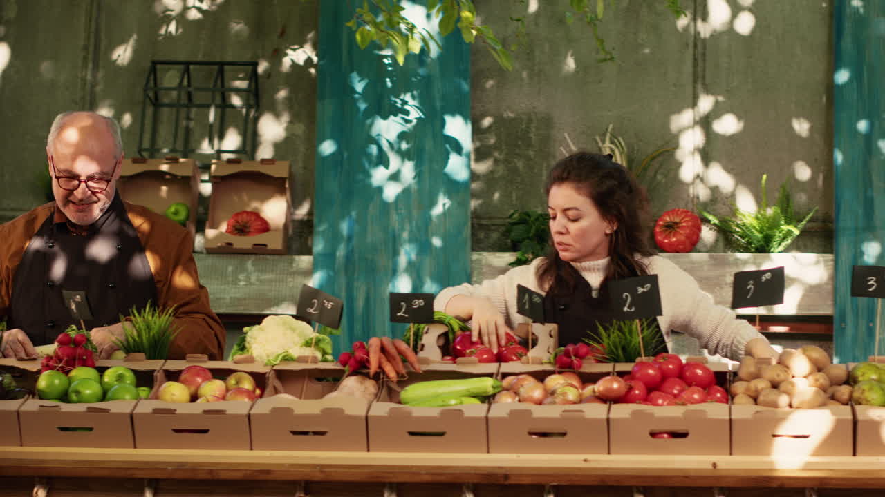 Food Delivery at the Farmers Market