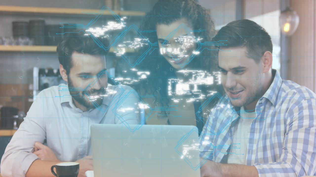 animación de iconos sobre diversas personas que usan una computadora portátil.