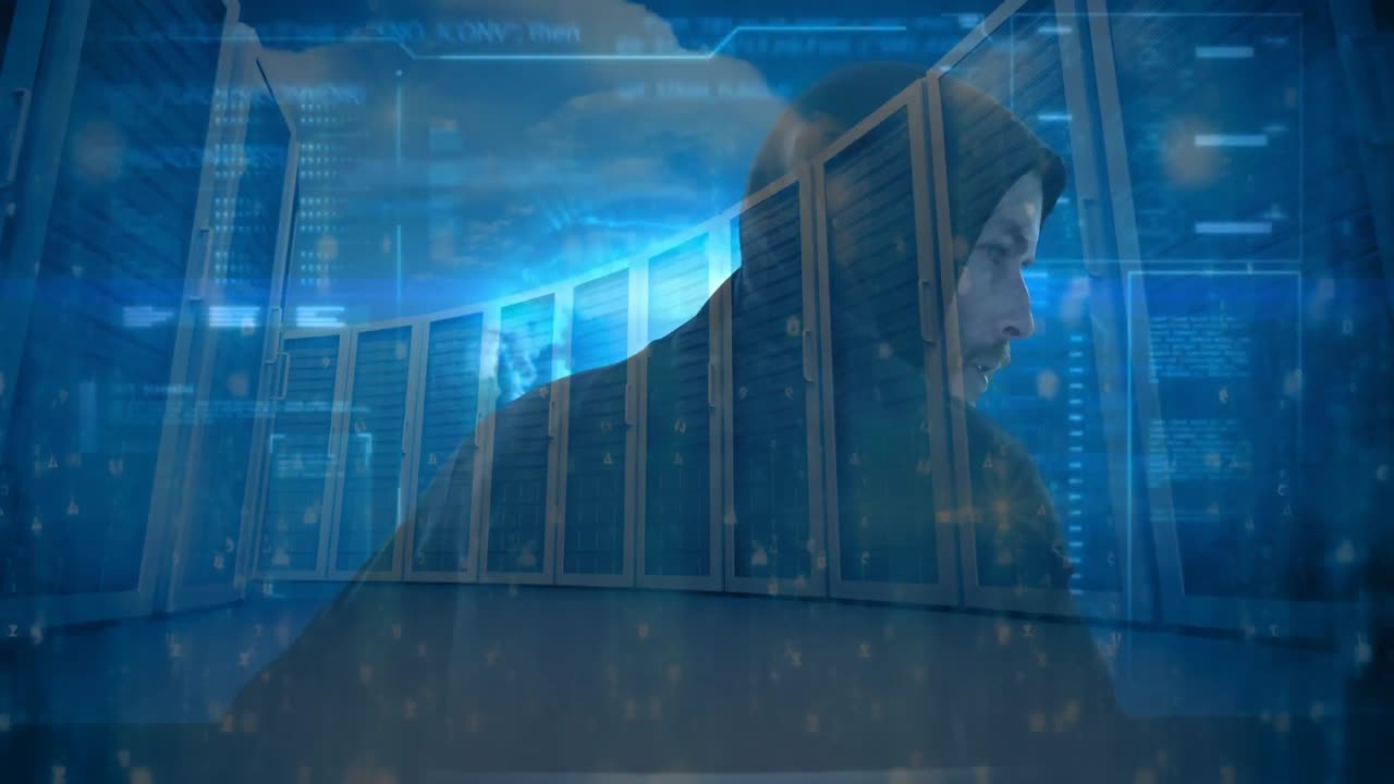 animación de la interfaz que muestra datos de desplazamiento con un hacker encapuchado usando una computadora en una habitación de servidor oscura