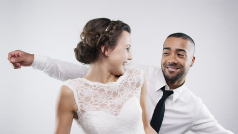 married couple dancing slow motion wedding photo booth series