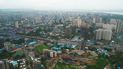 kashimira mira raod ciudad de abajo a arriba vista de drone en mumbai