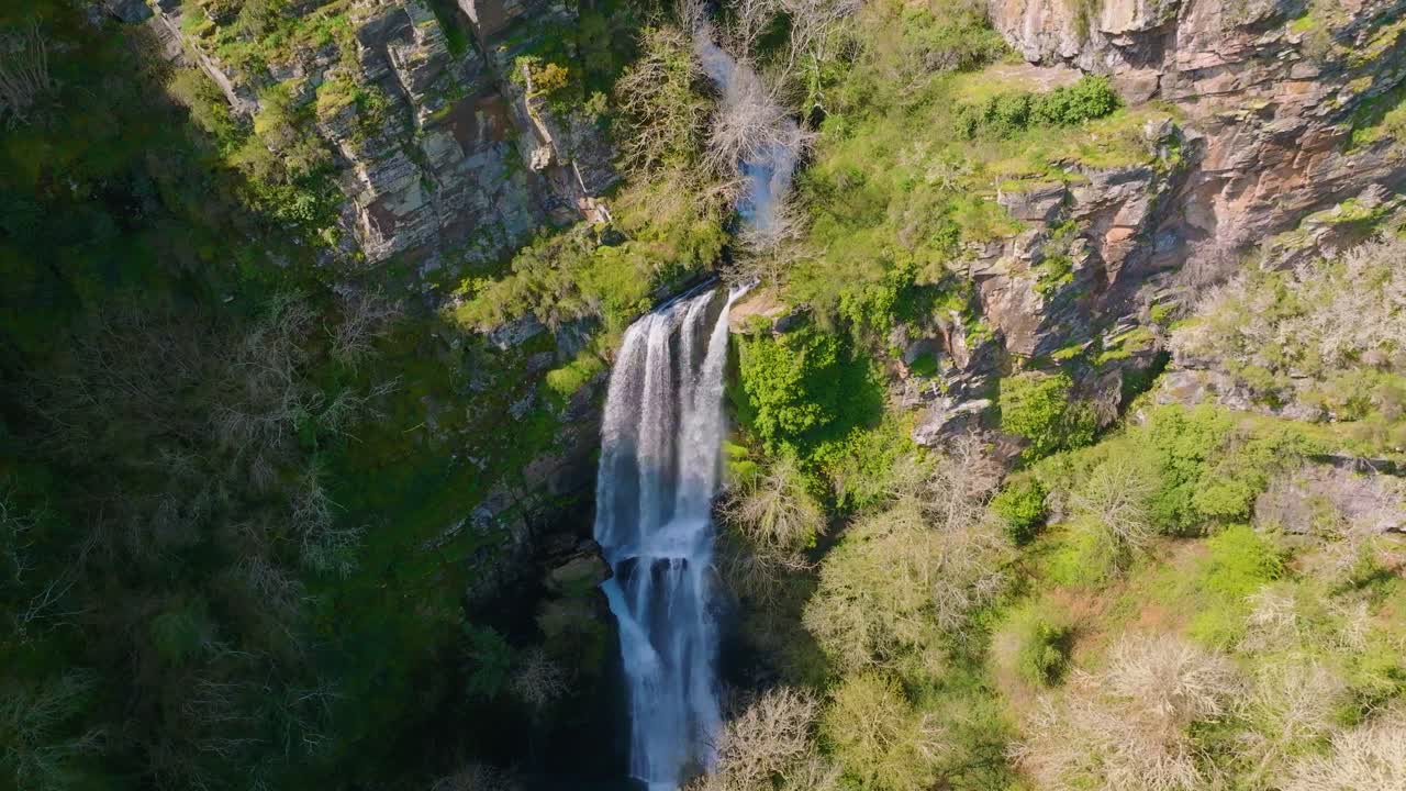 seimeira de vilagocende las cascadas más altas de galicia, fonsagrada, lugo, galicia