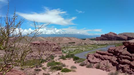 Panning-shot-of-the-Quebrada-de-Cafayate-in-Lerma-Valley,-Argentina