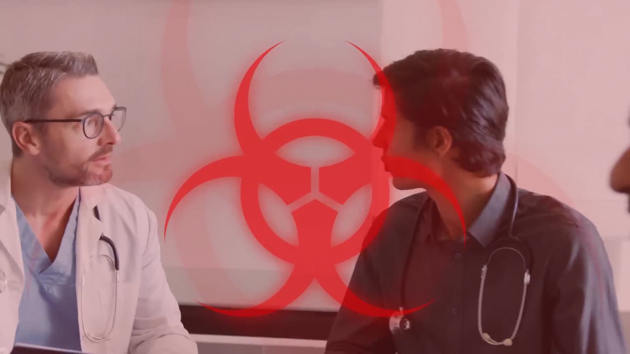 опасный знак против команды врачей обсуждают