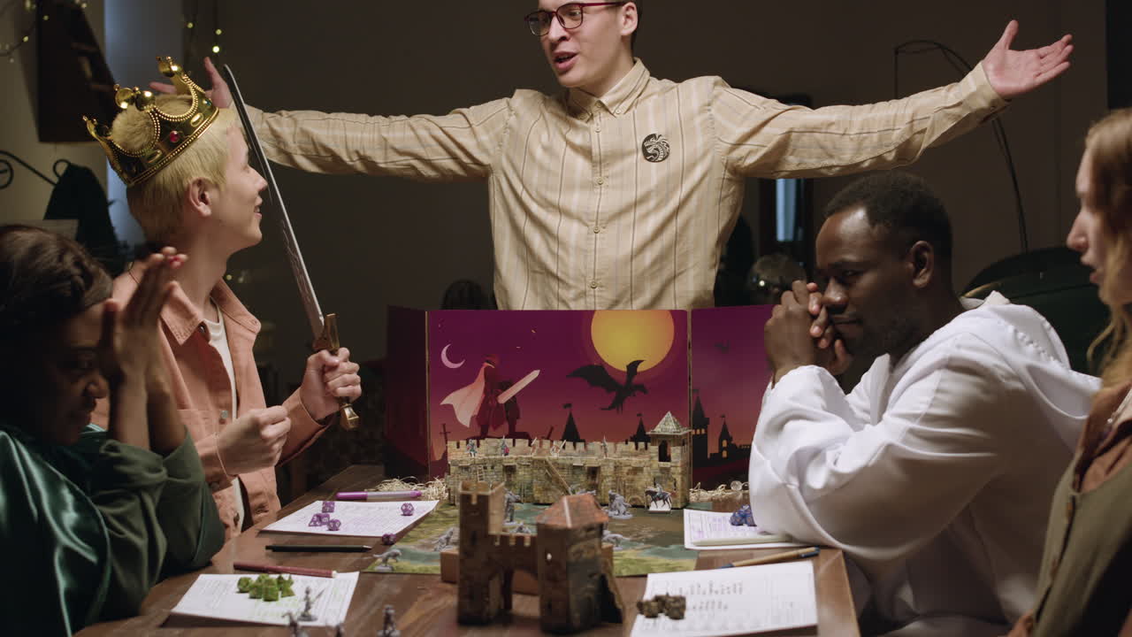 personas jugando a juegos de rol