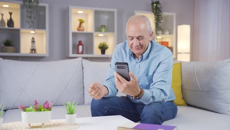 Old-man-in-love-video-call-on-the-phone.