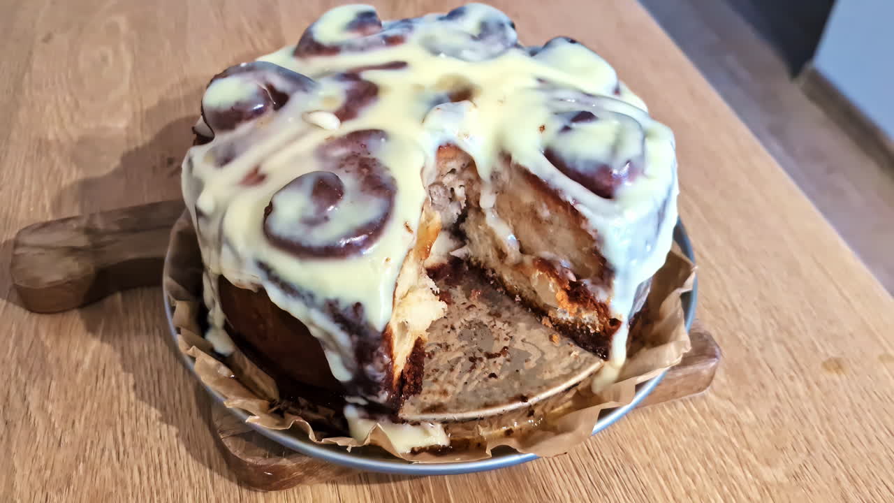 Delicious homemade cake, close up view