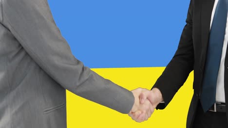 Animation-Von-Kaukasischen-Geschäftsleuten,-Die-Die-Flagge-Der-Ukraine-Schütteln