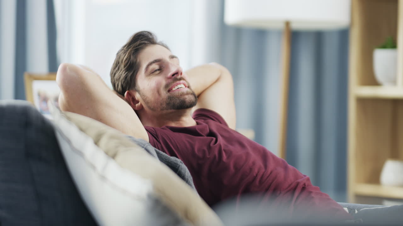 disfrutando de este tiempo para sí mismo