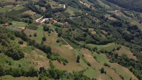 Imágenes-Aéreas-Del-Parque-Natural-De-Los-Balcanes-De-Montaña-De-Bosnia-Y-Herzegovina