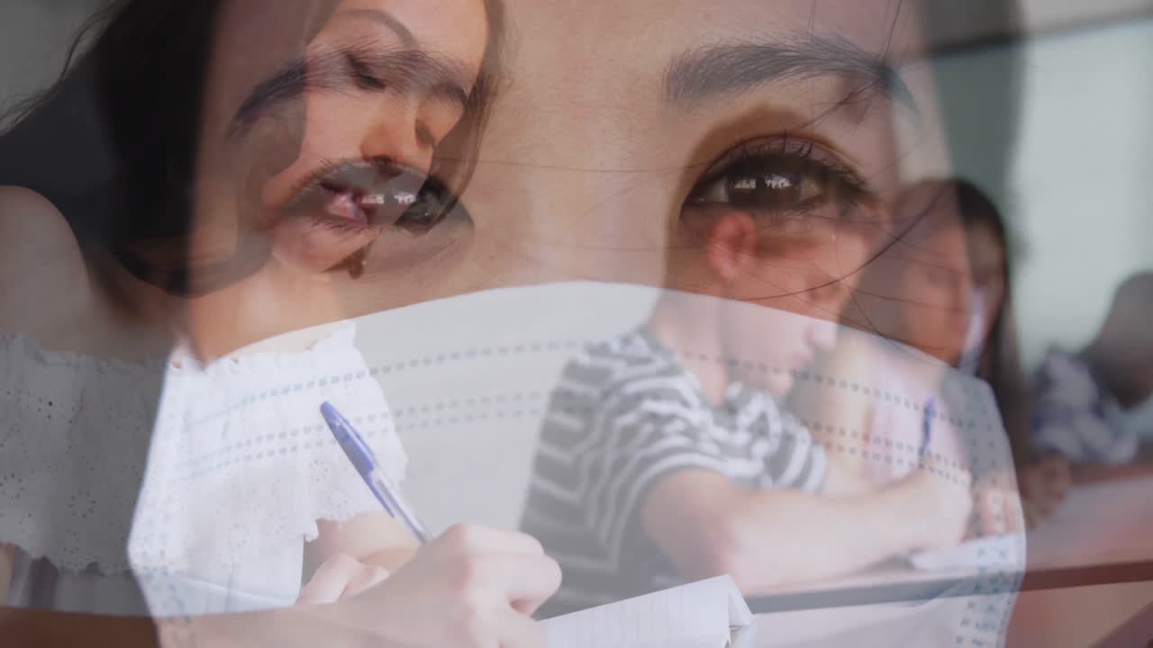 composición digital de una mujer asiática que usa una máscara facial contra un estudiante universitario que estudia en la universidad