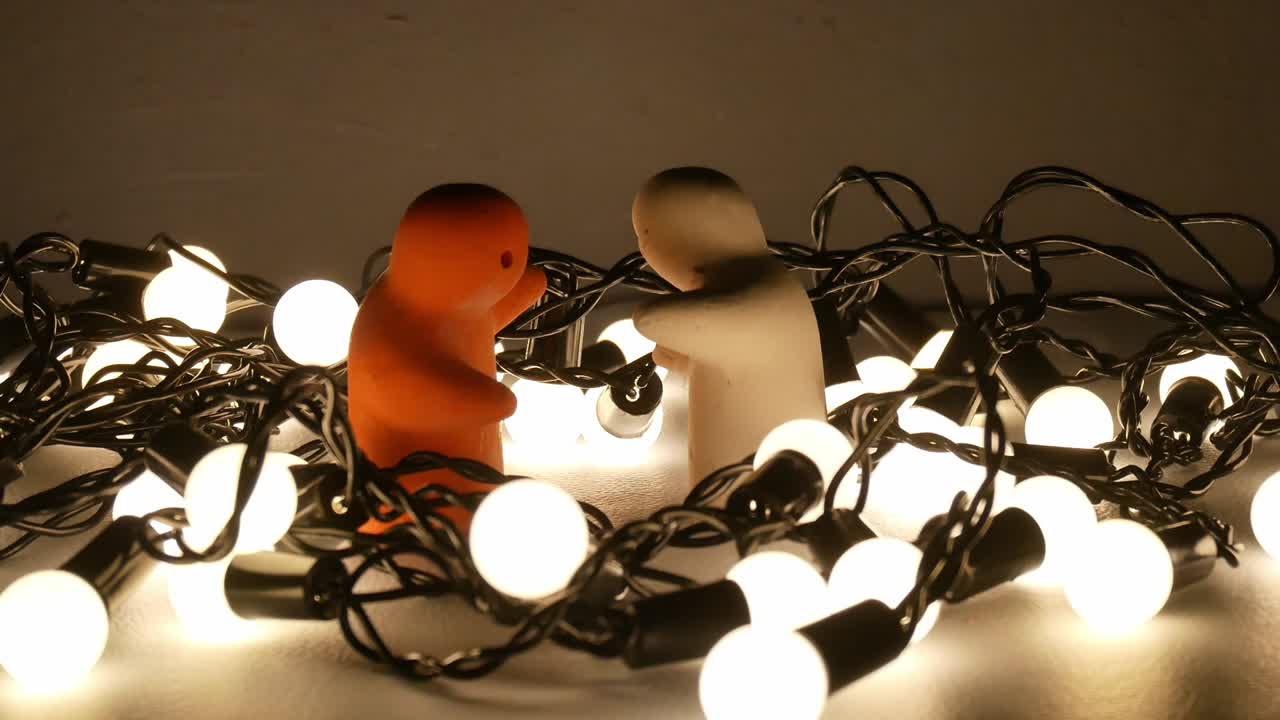 따뜻한 톤 개념의 조명.