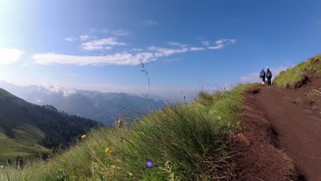 Wandern-In-Den-Dolomiten-Italien-Mit-Einem-Dji-Mavic-Air-Und-Einem-Yi-4k-In-Einem-Stabilisator