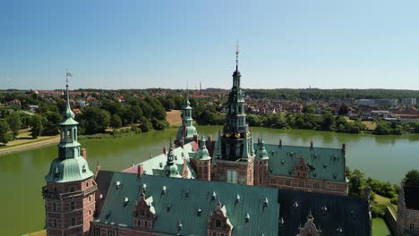 frederiksborg castle - drone towers flyby