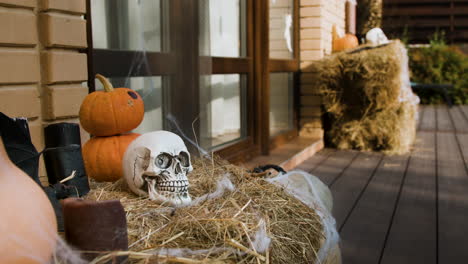 decoración de halloween al aire libre